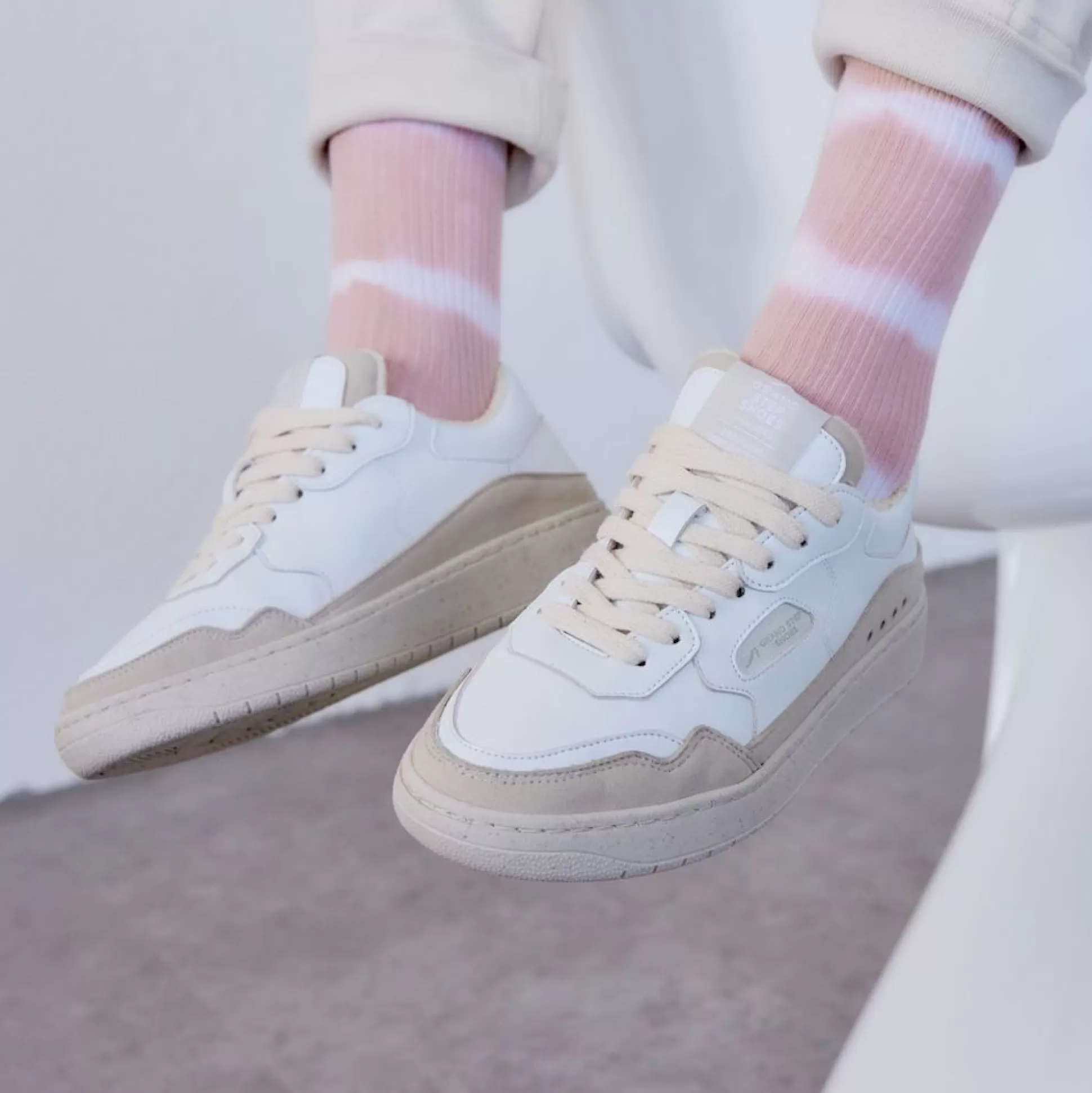 Herren Grand Step Level Off White Apple Sneaker
